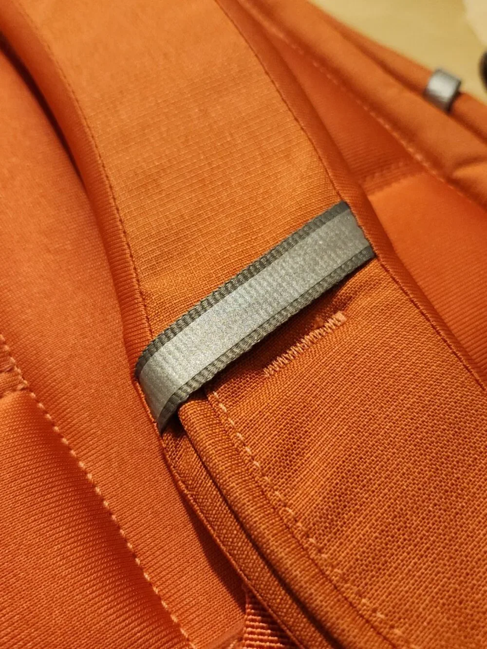 THE NORTH FACE Women's Backpack Recon 30 Liter, Mars Dust Dark